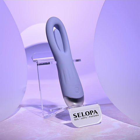 Selopa in A Flap Clit Flapper Vibe