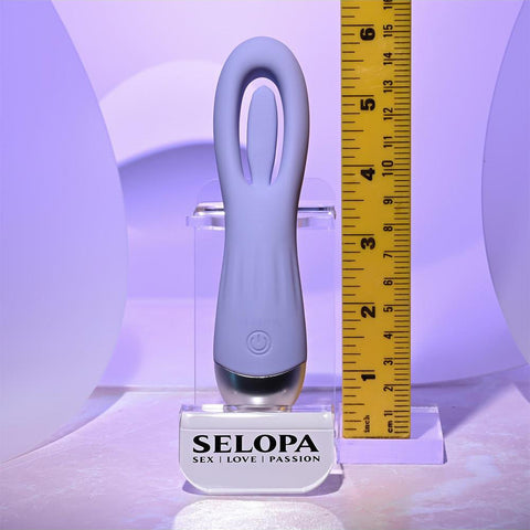 Selopa in A Flap Clit Flapper Vibe