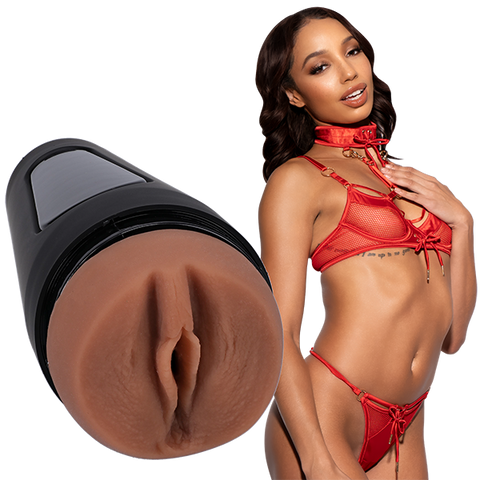 Main squeeze Alexis Tae Realistic Pussy Masturbator
