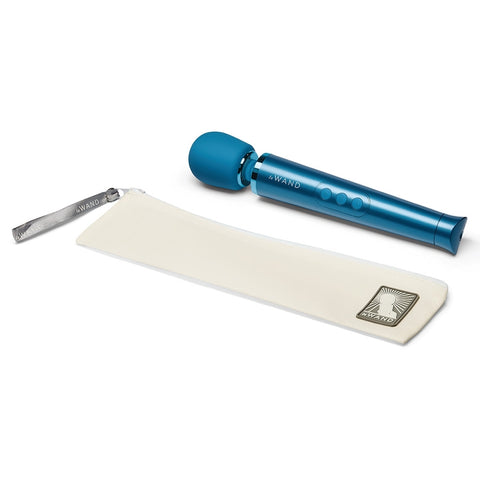 Le Wand Petite Rechargable Massager Blue