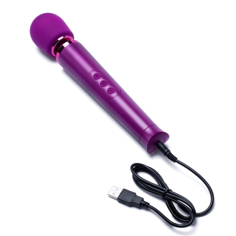 Le Wand Petite Rechargable Massager Dark Cherry